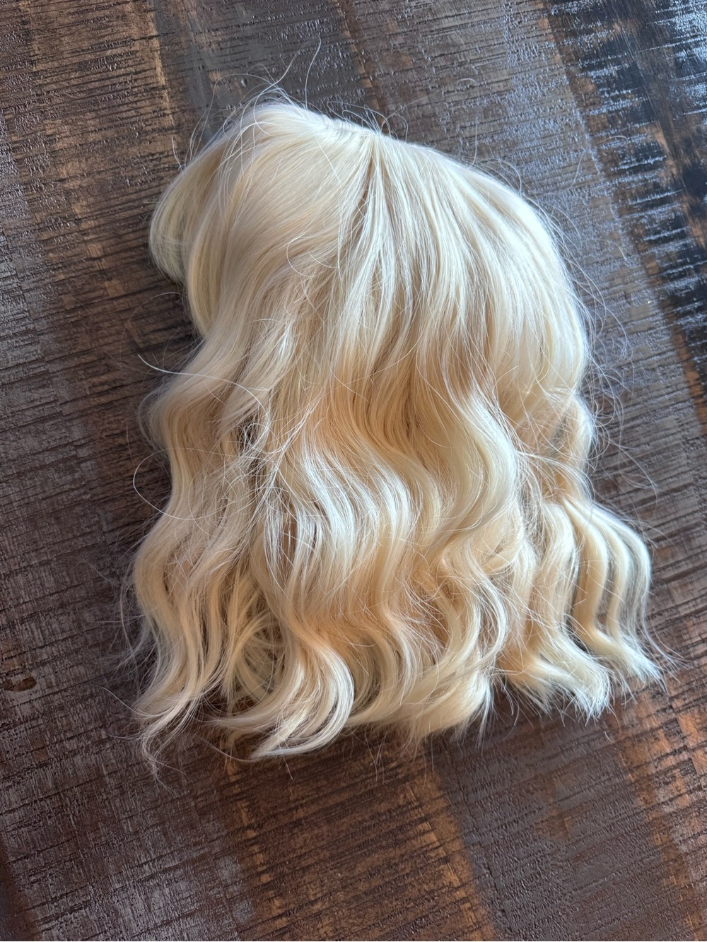 NWT Short Wavy Bob Wigs Natural Looking Heat Resistant Synthetic Wig 12 Inch - Picture 2 of 9